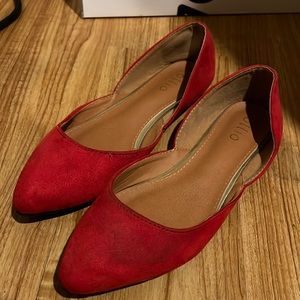 Ollio red flats size 9